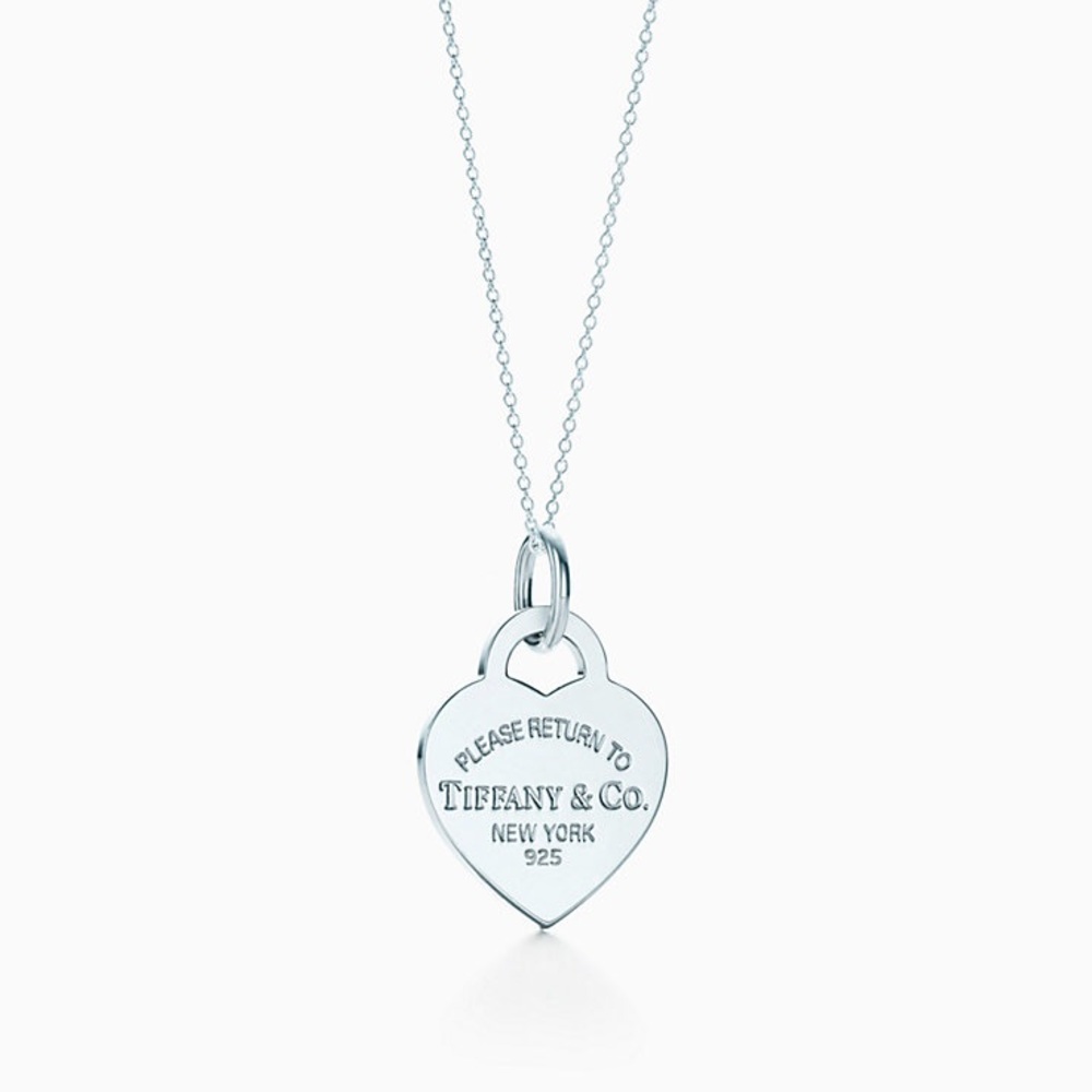 Tiffany’s heart tag never worn silver necklace